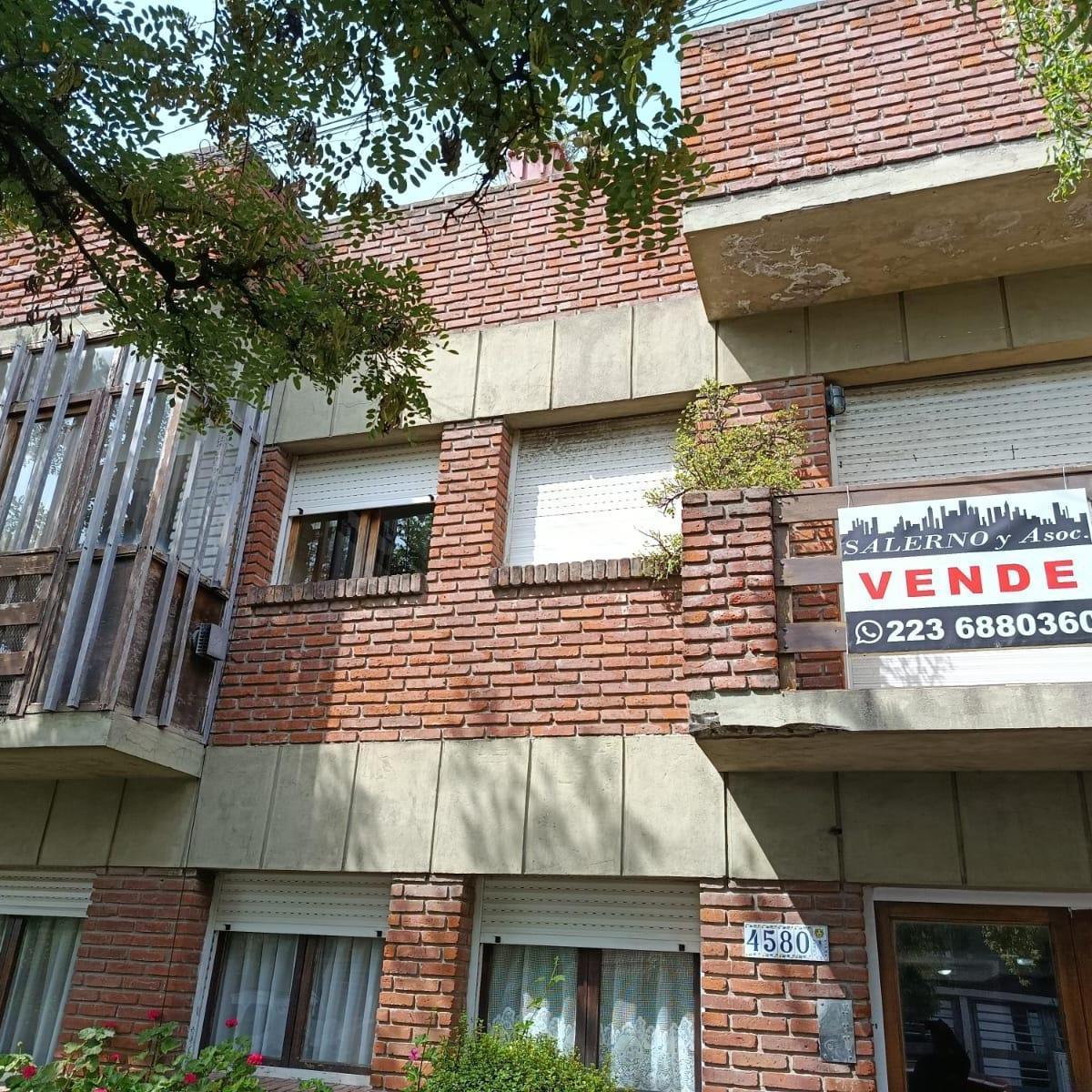 Depto 3 amb, 40m² con balcón en La Perla