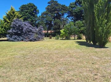 Terreno · 860m² · Terreno de 860 m², Parquizado y Forestado, en Esquina, Alambrado Perimetral de 7 Hilos