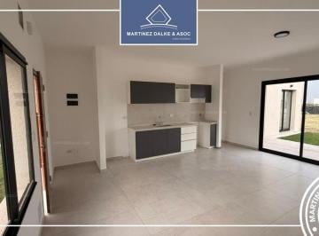 Casa · 76m² · 3 Ambientes · 1 Cochera · Casa Docta - Uno & Dos Dorm.