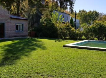 Casa · 619m² · 4 Ambientes · 1 Cochera · Casa en Sol Paraná
