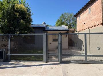 Casa de 4 ambientes, Morón · Casa 4 Ambientes con Jardin en Castelar