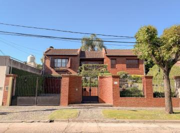 Casa de 5 ambientes, Morón · Casa 5 Ambientes con Pileta en Castelar