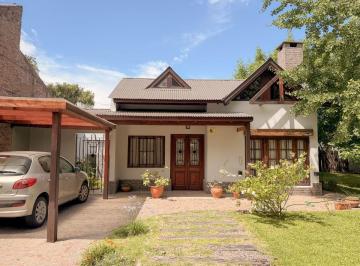 Casa de 3 ambientes, Morón · Casa 3 Ambientes con Jardin en Castelar