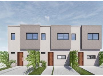 Casa · 78m² · 4 Ambientes · 1 Cochera · Casa - Tierra Nueva