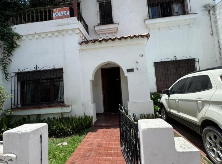 Casa · 180m² · 5 Ambientes · 1 Cochera