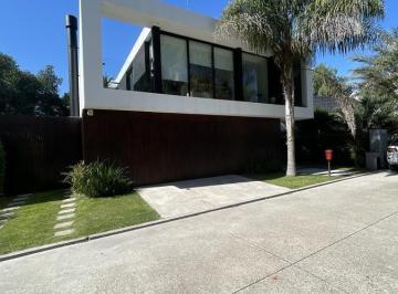 LER-LER-7337_2 · Casa en Venta 4 Ambientes en Parque Leloir