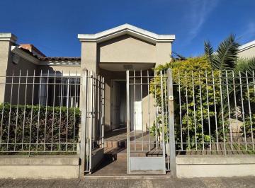 LER-LER-7399_2 · Casa en Venta 3 Dorm. en Castelar Sur Apto Crédito Pileta