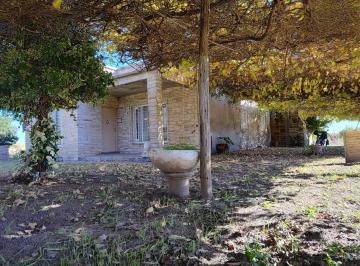 Casa · 260m² · 4 Ambientes · Finca con Vivienda y Produccion