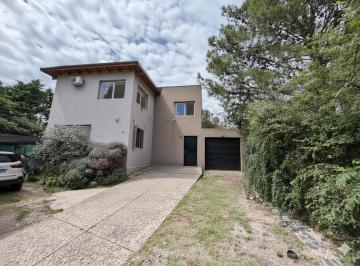 Casa de 5 ambientes, Villa Giardino · Vendo Casa | 4 Ambientes | Piscina | Dos Plantas | Villa Giardino