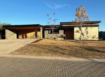 Casa de 6 ambientes, Mendiolaza · Casa en Venta en El Terron de 3 Dorm. a Estrenar