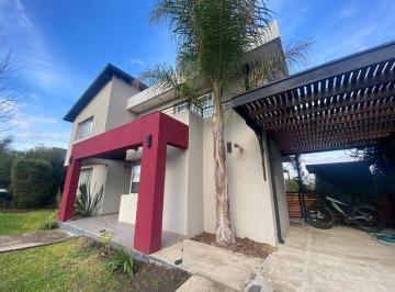 Casa · 149m² · 5 Ambientes · 2 Cocheras · Casa en Venta 4 Dorm Barrio Santa Elena Pilar Dle Este