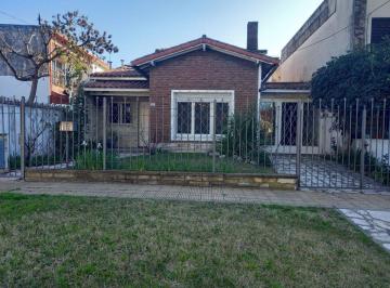 Casa de 4 ambientes, Morón · Casa 4 Ambientes con Jardin en Castelar