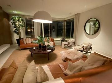 Casa · 450m² · 7 Ambientes · 1 Cochera · Casa en Venta en Santa Barbara, Tigre, G. B. a. Zona Norte