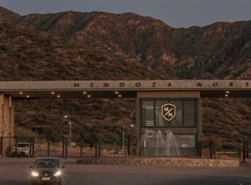 Terreno , El Challao · Se Vende Excelente Lote en Bº Mendoza Norte Country Golf Club Manzana 54, Lote 7, Zona El Mirador, E