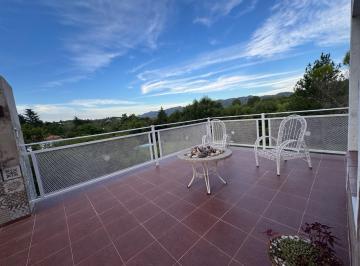 Casa · 150m² · 5 Ambientes · 1 Cochera · Casa en Las Mojarras
