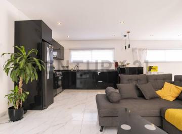 Casa · 251m² · 6 Ambientes · 1 Cochera · Casa + Duplex en Venta en Gonnet