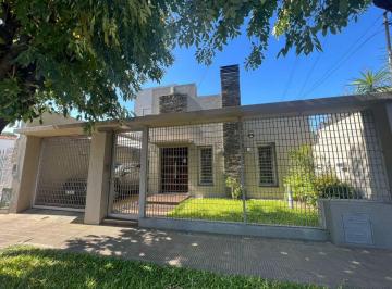 PH de 4 ambientes, Morón · Casa PH 4 Ambientes en Castelar