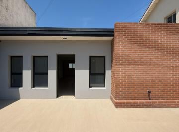 Casa · 100m² · 2 Ambientes · Venta Casa San Jose.