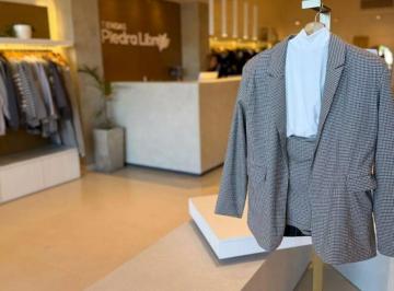 Fondo de comercio , Villa Allende · Fondo de Comercio en Venta - Local de Ropa Femenina - Villa Allende