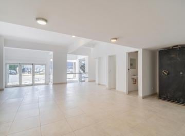Local comercial · 290m² · 5 Ambientes · 1 Cochera · En Venta V. Lopez S/av del Libertador Local Oficina Cochera
