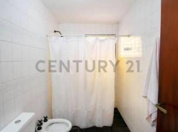 Oficina comercial · 160m² · 4 Ambientes · 2 Cocheras · Casa en Venta 2 Dotmitorios Verde Cochera Apto Banco