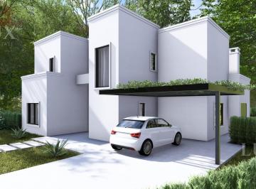 Casa · 206m² · 6 Ambientes · 4 Cocheras · Casa en Venta