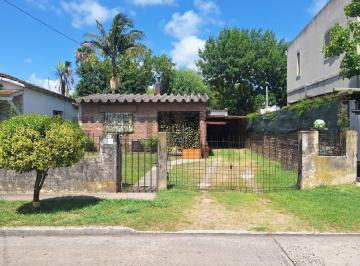 Casa · 110m² · 4 Ambientes · 3 Cocheras · Venta - Casa Apta Credito - Rincón de Milberg, Tigre.