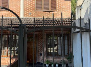 PH de 3 ambientes, La Matanza · Duplex con 80 m² Construidos y 2 Dorm. en Venta en Ramos Mejía
