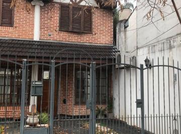 PH de 3 ambientes, La Matanza · Triplex con 80 m² Construidos y 2 Dorm. en Venta en Ramos Mejía