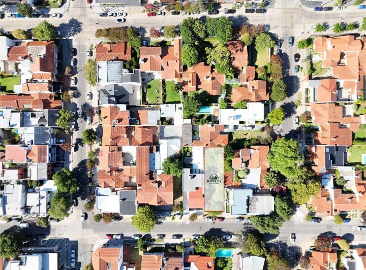 Terreno · 342m²