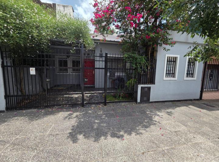 Casa · 164m² · 4 Ambientes · 1 Cochera