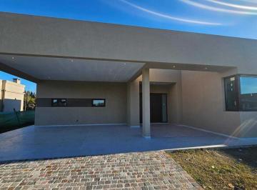 Casa · 206m² · 5 Ambientes · 4 Cocheras · Apto Crédito Hipotecario! Casa en Venta! Canning! Fincas del Alba, Canning, Ezeiza