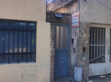 Casa · 60m² · 3 Ambientes · Amplio Departamento Pasillo Zona Sur