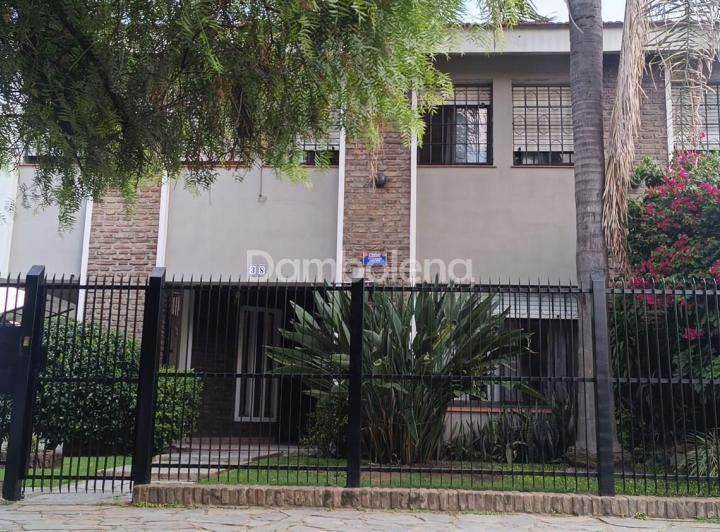 Casa · 280m² · 5 Ambientes