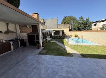 Casa · 220m² · 4 Dormitorios · 2 Cocheras · Venta Casa 5 Ambientes Martin Coronado Apto Credito