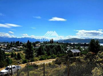 Casa · 180m² · 6 Ambientes · 2 Cocheras · Casa a Terminar en Venta en Barrancas de Dina Huapi - Gran Vista Al Lago - Financiada