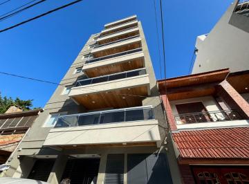 Departamento de 3 ambientes, Avellaneda · Departamento de 3 Ambientes de Gran Categoria con Baulera y Cochera en Venta