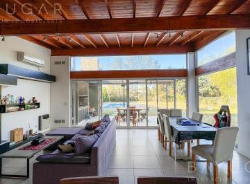 Casa · 100m² · 3 Ambientes · 5 Cocheras · Alquiler - Casa Barrio Palmares de Pilar - Pilar