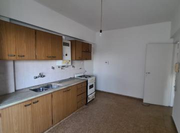 Departamento · 73m² · 2 Dormitorios · Departamento 2 Dorm P/ Escalera 2 Baños en Cofico