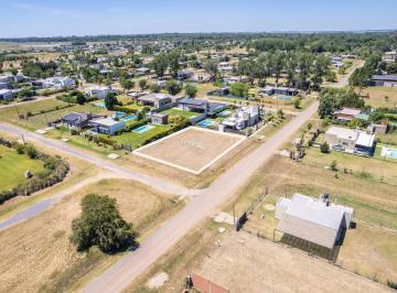 Terreno · 408m² · Venta - Lote de Esquina de 818 m² Frente Norte - Funes Town.
