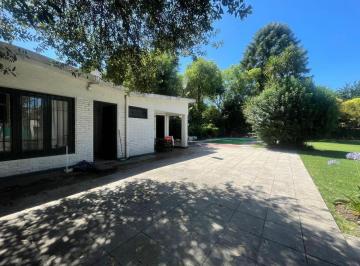 Terreno , Almirante Brown · Venta de Lote de 900 m² con Pileta en Burzaco