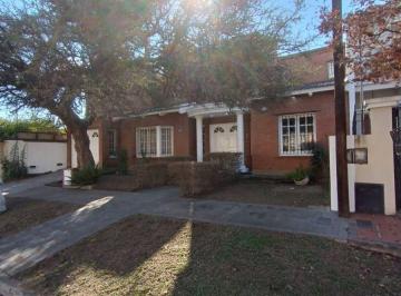 Casa de 12 ambientes, Córdoba · Casa en Venta Colinas del Cerro! 3 Dorm. - Pileta! Apto Credito!