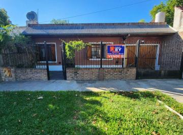 PH de 3 ambientes, Almirante Brown · Casa en Venta en Zona Residencial en José Mármol (Retasado!)