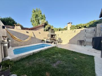 PH · 74m² · 2 Ambientes · 1 Cochera · PH 2 Ambientes en Venta con Cochera y Pileta