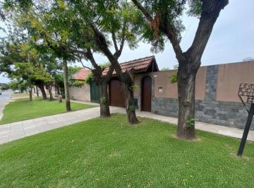 Casa · 120m² · 4 Ambientes · 2 Cocheras · Casa en Barrio Aeronáutico 4 Ambientes - Ituzaingo Norte