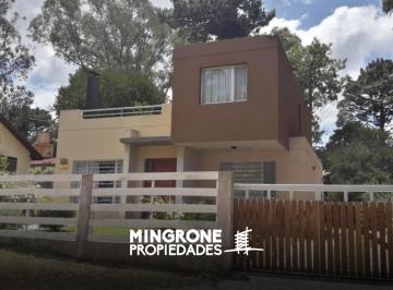 Casa de 4 ambientes, Valeria del Mar · Casa Moderna en Venta en Valeria del Mar