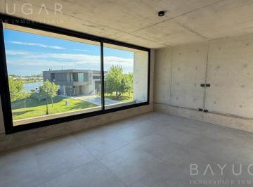 Casa · 276m² · 7 Ambientes · Venta - Casa en Barrio Privado La Calesa - Pilara