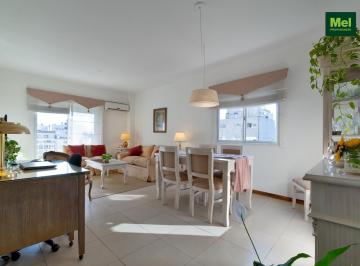 Departamento · 72m² · 4 Ambientes · 1 Cochera · 4 Ambientes| Muy Luminoso con Cochera Fija| Venta, Urquiza