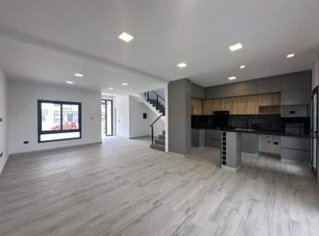 Casa · 179m² · 3 Dormitorios · 1 Cochera · Dúplex en Venta 3 Dorm Colinas de Manantiales