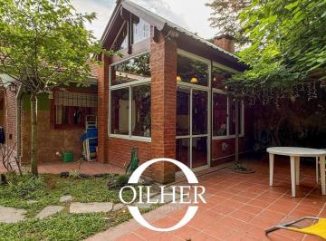 Casa de 4 ambientes, Villa Gesell · Casa con Gas Natural Ideal Vivienda Permanente en Zona Sur!